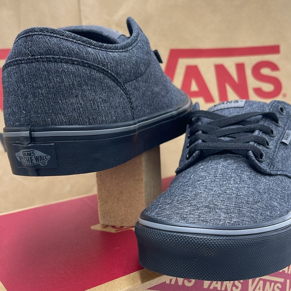 Vans Men’s Low-Top Sneakers Canvas Upper Atwood
(Varsity Textile) Black/Pewter - Picture 9 of 16